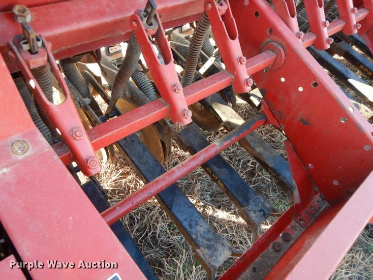 image for item HG9331 International 5100  grain drill