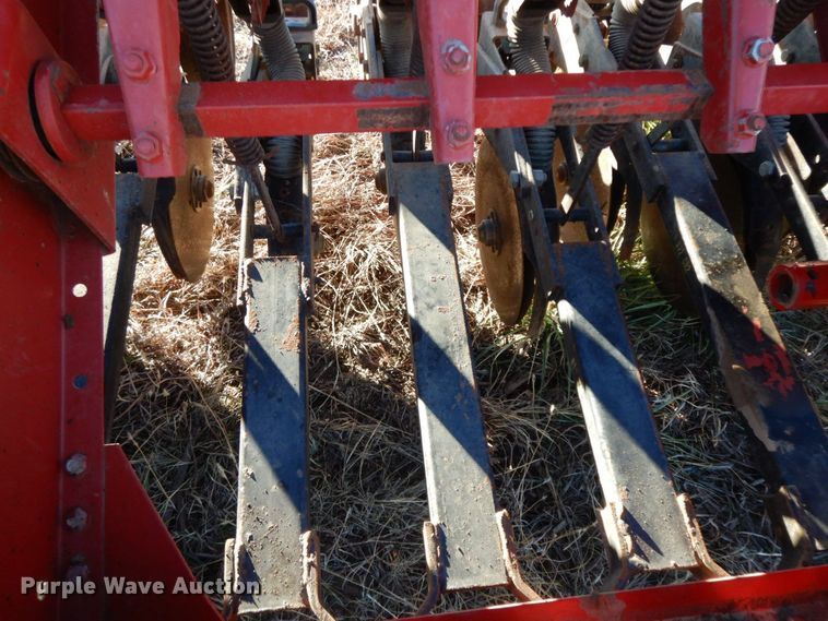 image for item HG9331 International 5100  grain drill