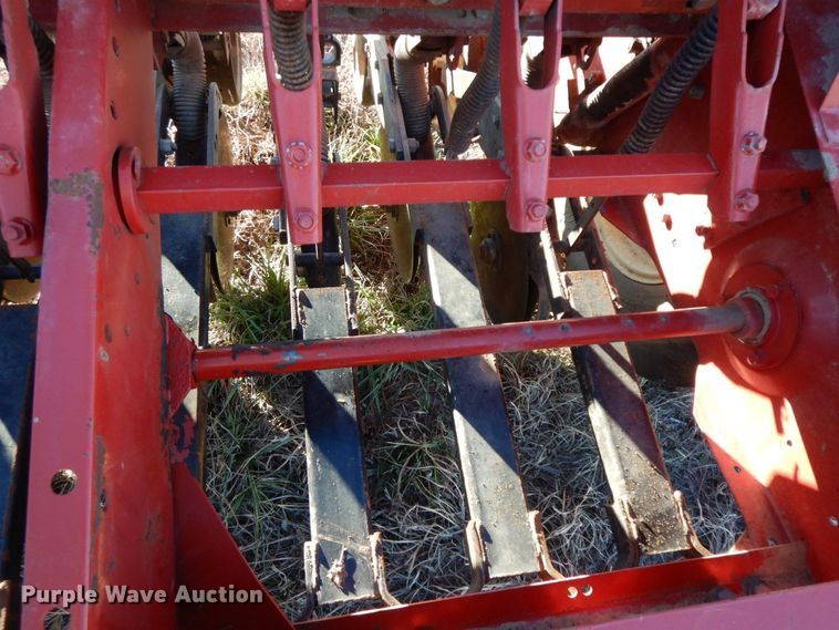 image for item HG9331 International 5100  grain drill