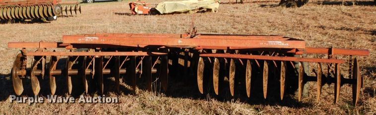 image for item HG9334 International  tandem disk