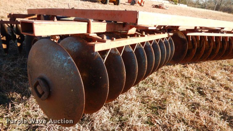 image for item HG9334 International  tandem disk