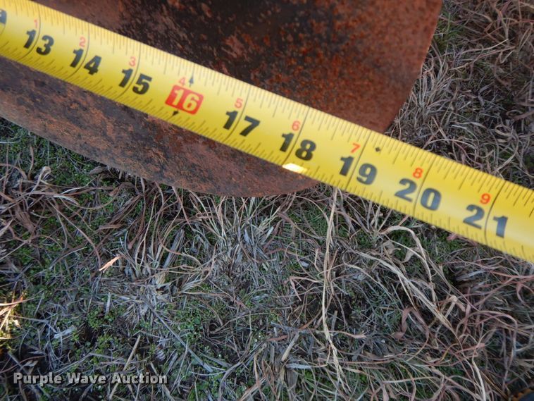 image for item HG9334 International  tandem disk