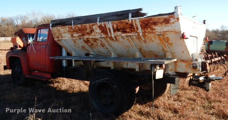 image for item HG9335 1956 Ford F600  applicator truck