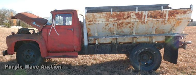 image for item HG9335 1956 Ford F600  applicator truck