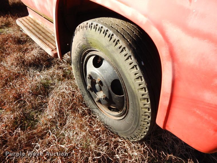 image for item HG9335 1956 Ford F600  applicator truck