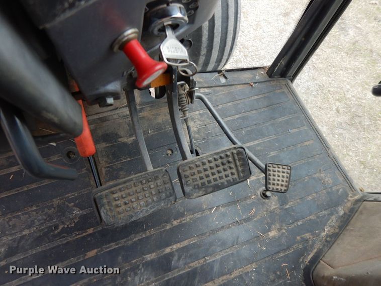 image for item HG9349 Kubota M9000  tractor