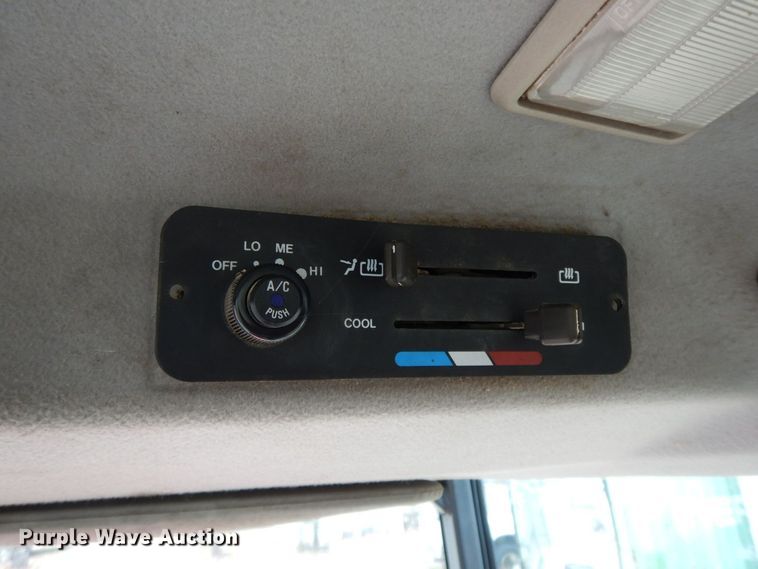 image for item HG9349 Kubota M9000  tractor