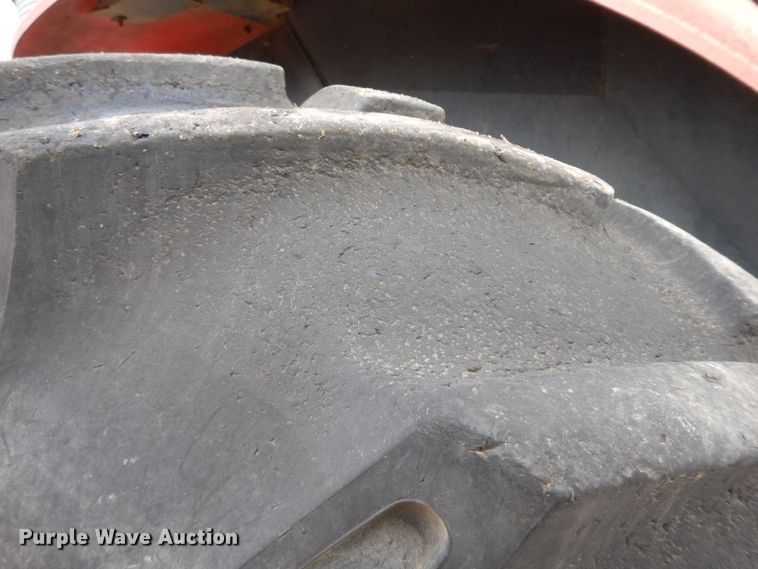 image for item HG9349 Kubota M9000  tractor