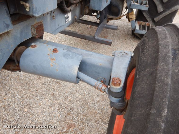 image for item HG9349 Kubota M9000  tractor