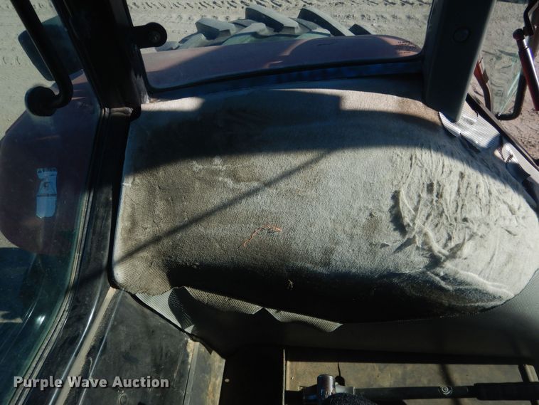 image for item HQ9537 2004 McCormick MTX120  MFWD tractor