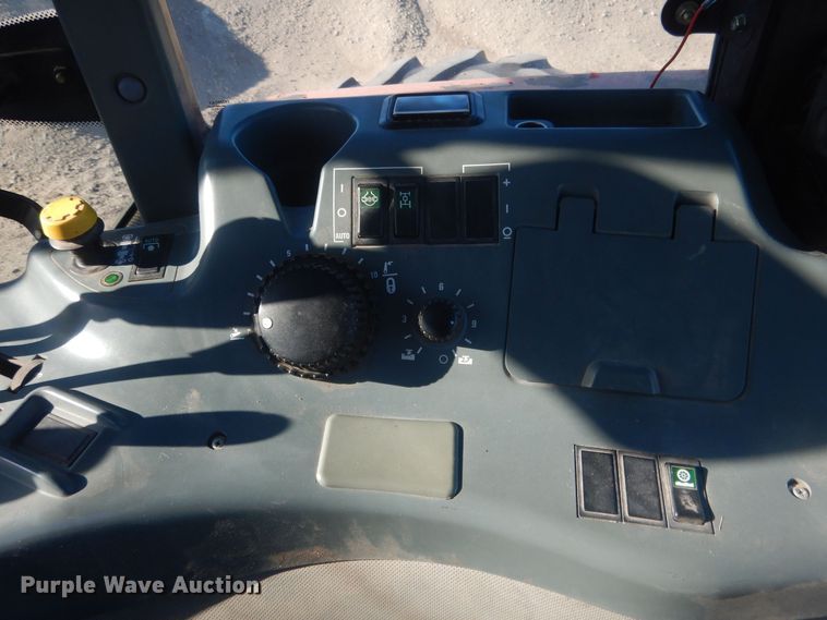 image for item HQ9537 2004 McCormick MTX120  MFWD tractor