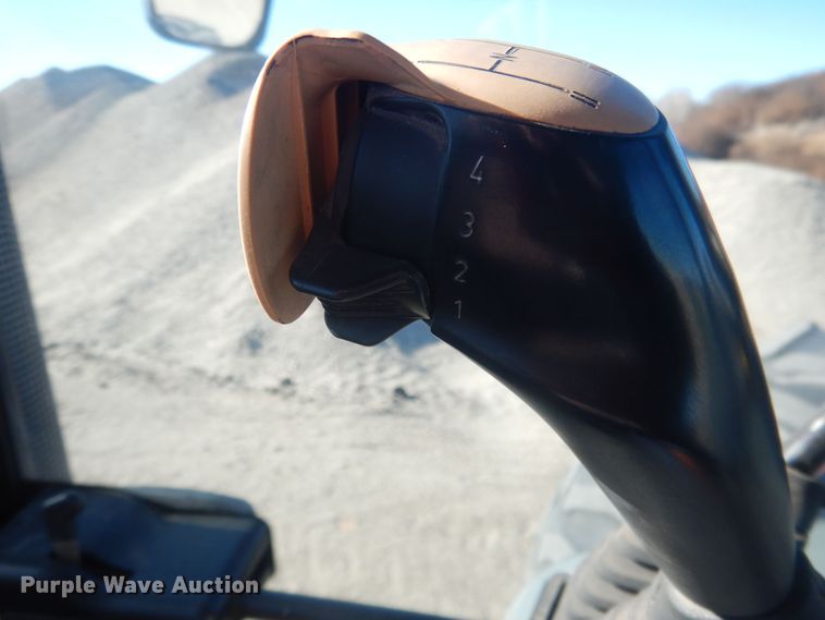 image for item HQ9537 2004 McCormick MTX120  MFWD tractor