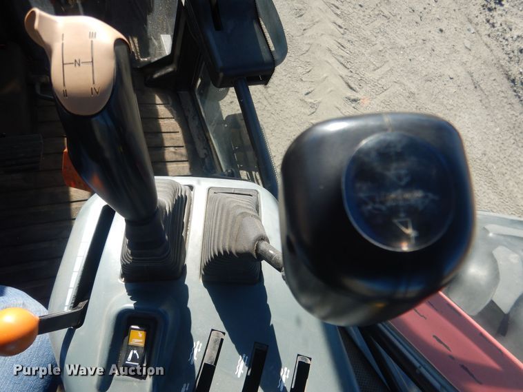 image for item HQ9537 2004 McCormick MTX120  MFWD tractor