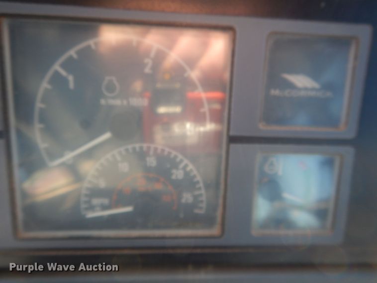 image for item HQ9537 2004 McCormick MTX120  MFWD tractor