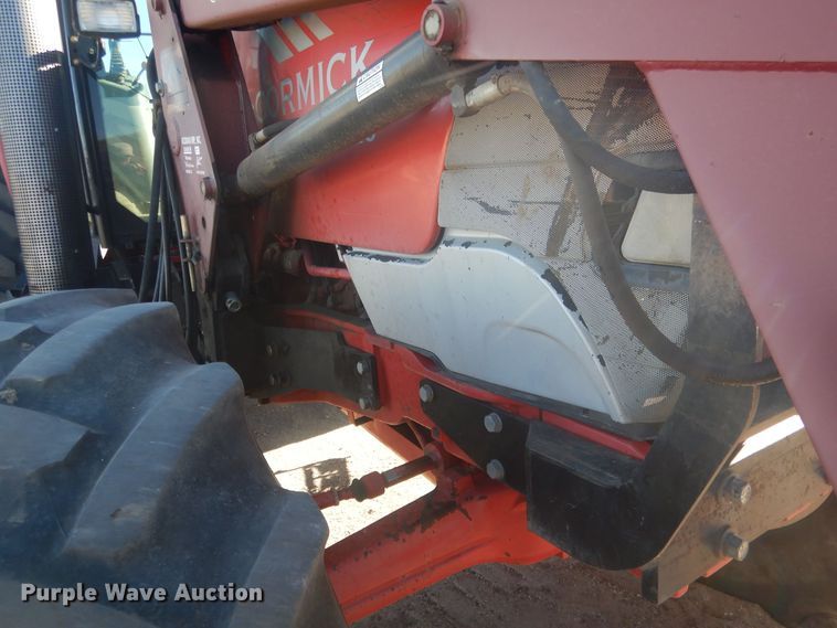 image for item HQ9537 2004 McCormick MTX120  MFWD tractor