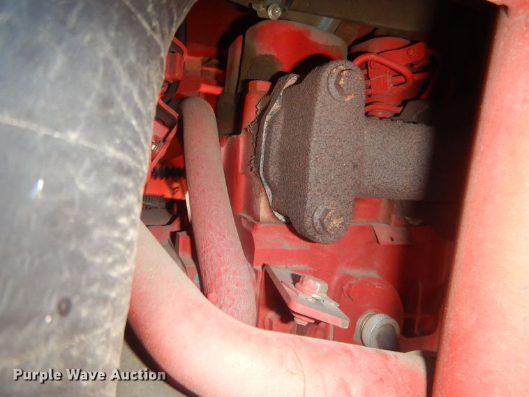 image for item HQ9537 2004 McCormick MTX120  MFWD tractor