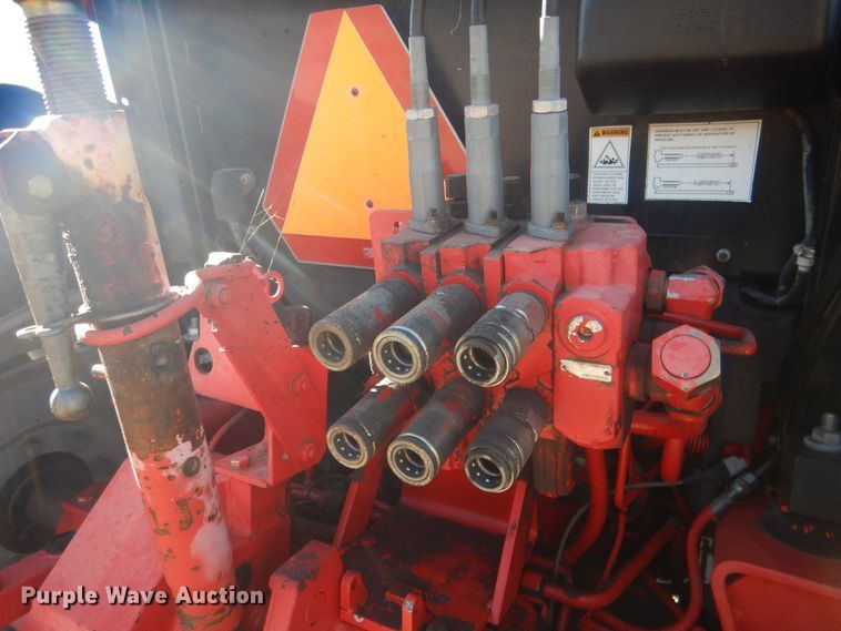 image for item HQ9537 2004 McCormick MTX120  MFWD tractor