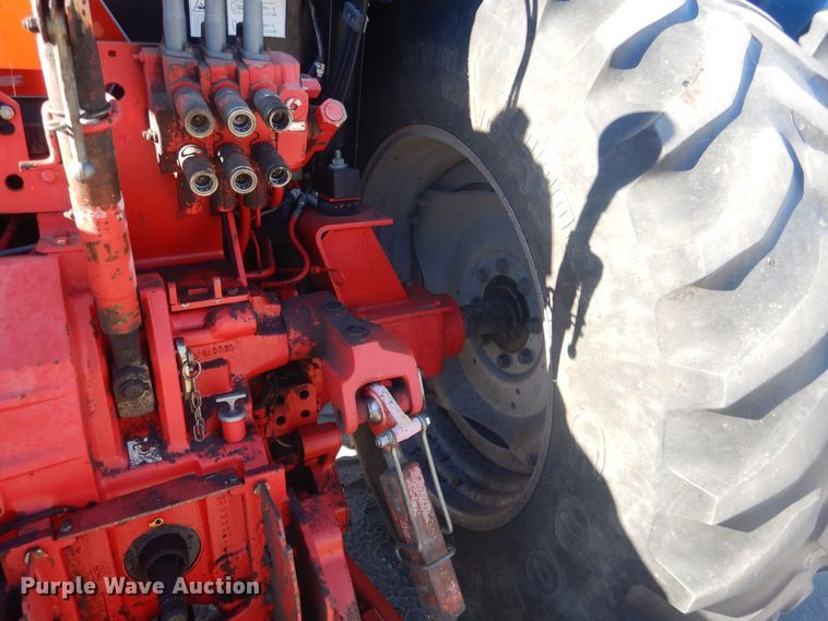 image for item HQ9537 2004 McCormick MTX120  MFWD tractor