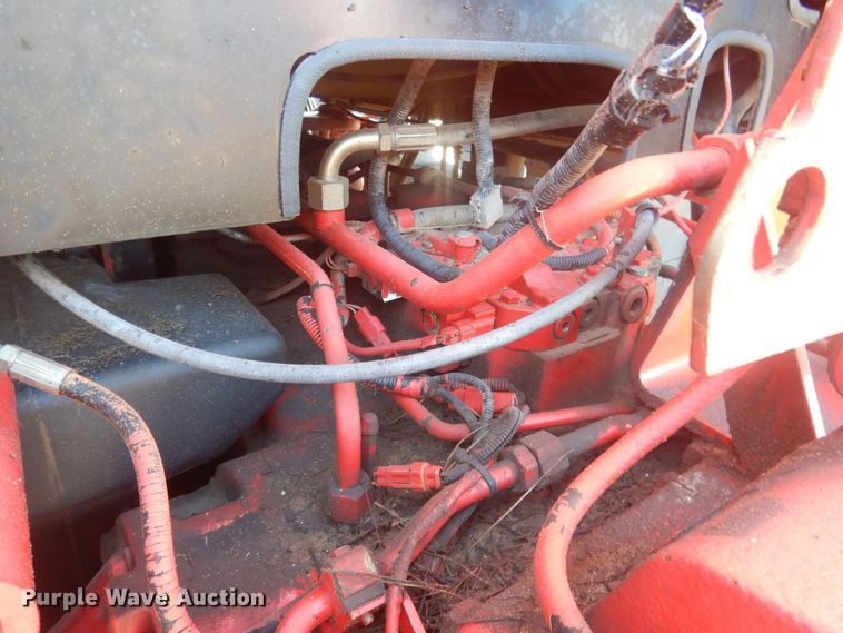 image for item HQ9537 2004 McCormick MTX120  MFWD tractor