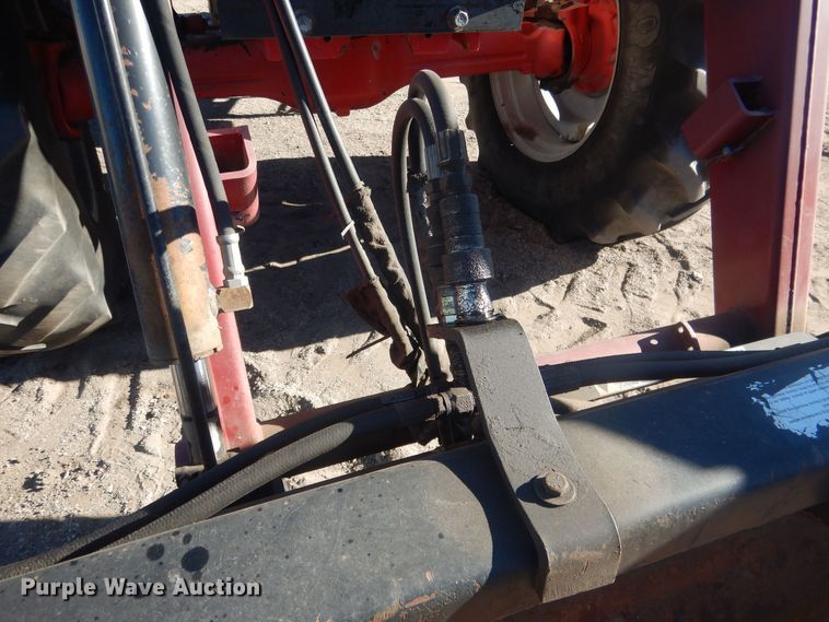 image for item HQ9537 2004 McCormick MTX120  MFWD tractor