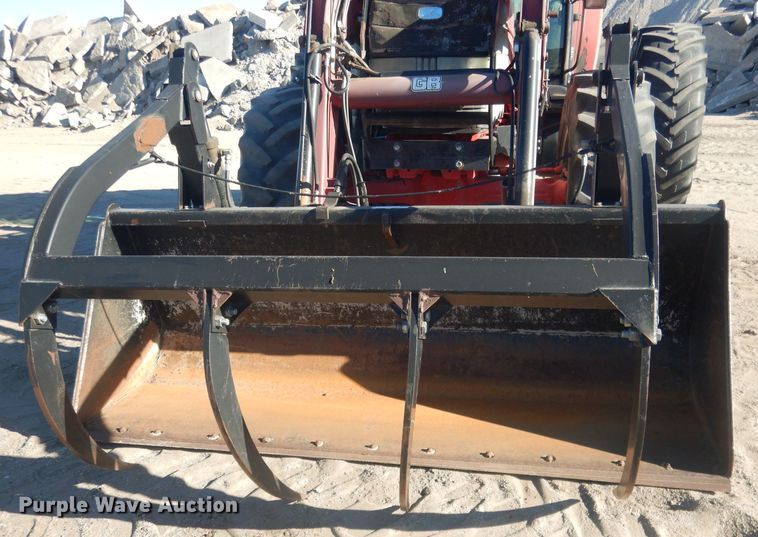 image for item HQ9537 2004 McCormick MTX120  MFWD tractor