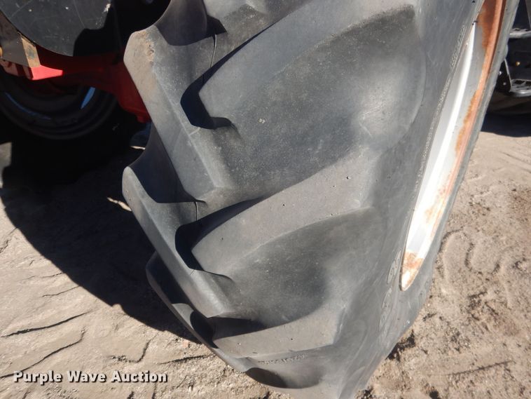 image for item HQ9537 2004 McCormick MTX120  MFWD tractor