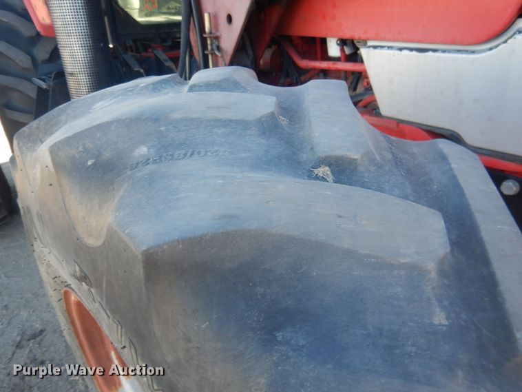 image for item HQ9537 2004 McCormick MTX120  MFWD tractor