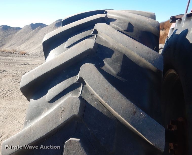 image for item HQ9537 2004 McCormick MTX120  MFWD tractor