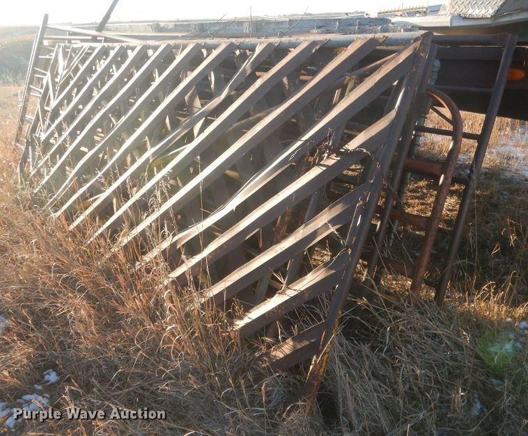 image for item HQ9546 Approx. 21 livestock panels