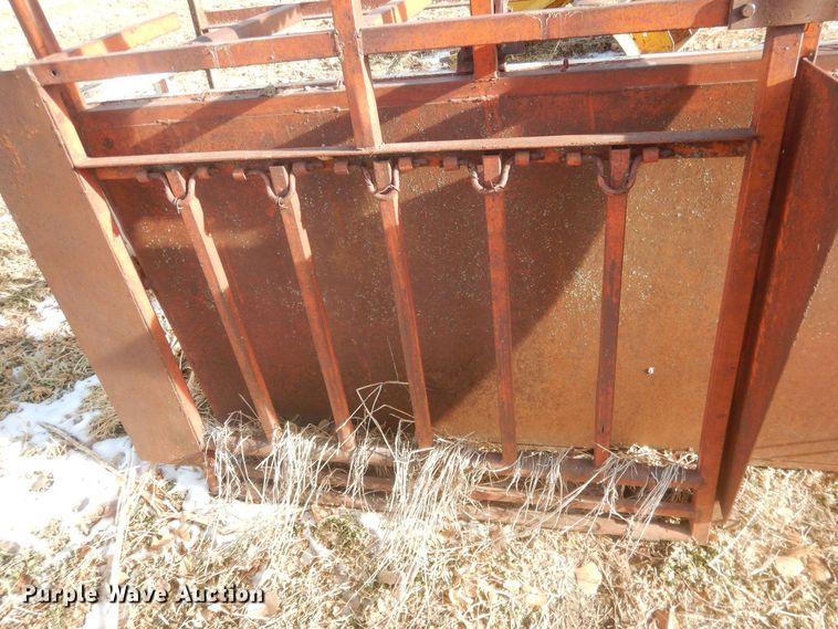 image for item HQ9549 Calf cradle