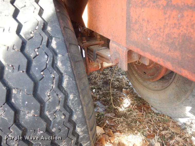 image for item HQ9553 Donahue  implement trailer