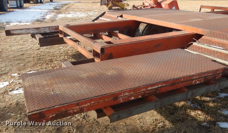 image for item HQ9553 Donahue  implement trailer