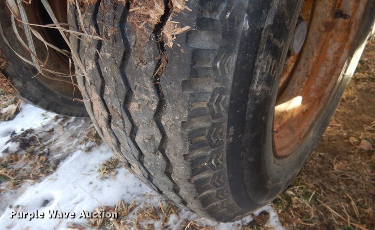 image for item HQ9553 Donahue  implement trailer