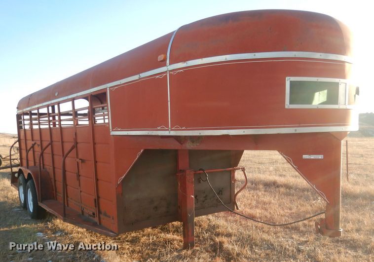 image for item HQ9559 1978  livestock trailer