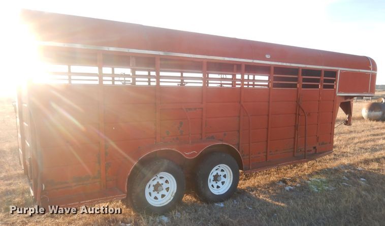 image for item HQ9559 1978  livestock trailer