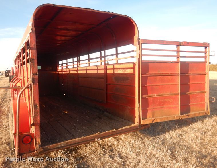 image for item HQ9559 1978  livestock trailer