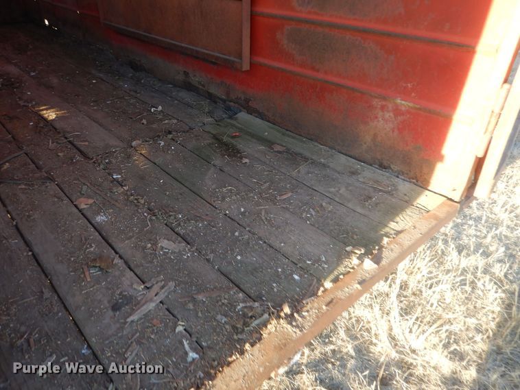 image for item HQ9559 1978  livestock trailer