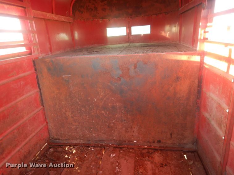 image for item HQ9559 1978  livestock trailer