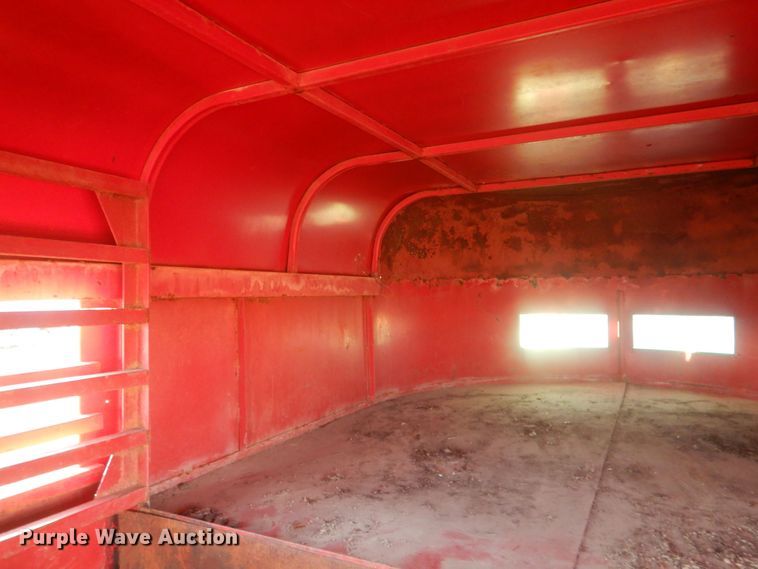 image for item HQ9559 1978  livestock trailer