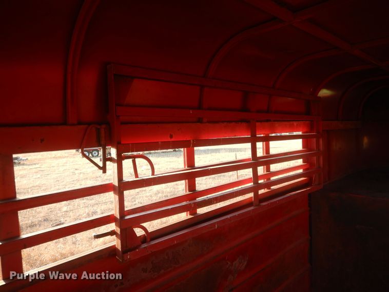 image for item HQ9559 1978  livestock trailer