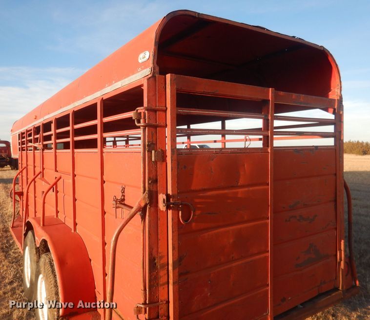 image for item HQ9559 1978  livestock trailer