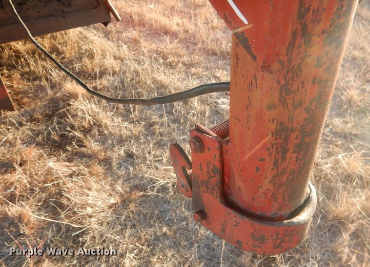 image for item HQ9559 1978  livestock trailer