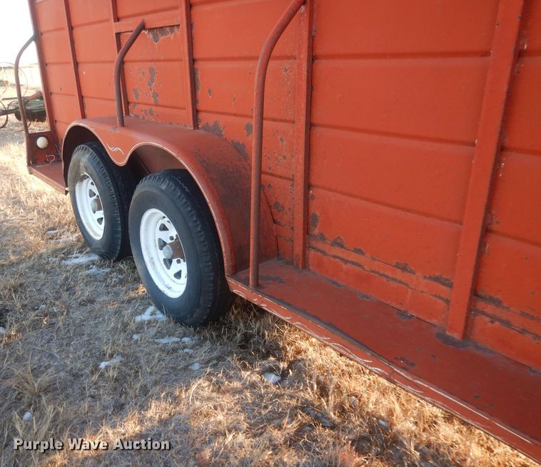 image for item HQ9559 1978  livestock trailer