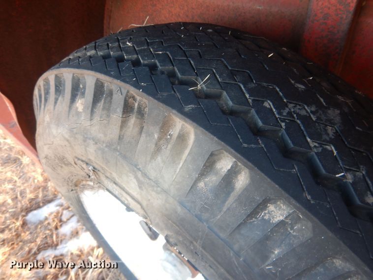 image for item HQ9559 1978  livestock trailer