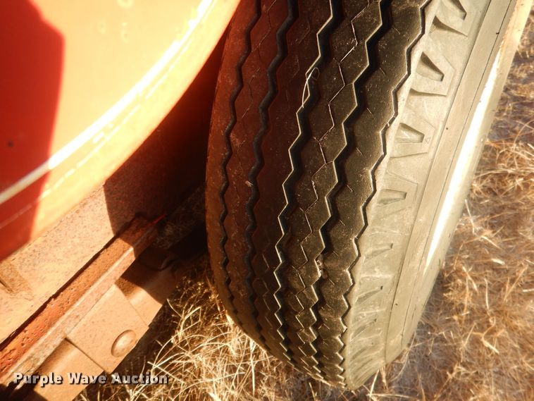 image for item HQ9559 1978  livestock trailer