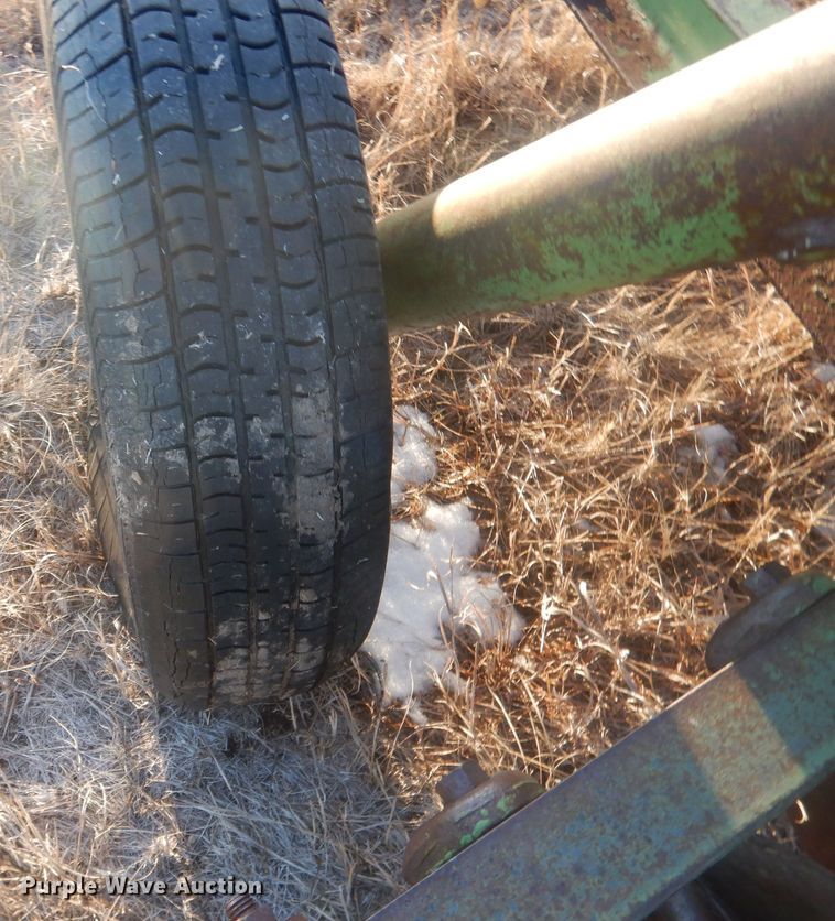 image for item HQ9562 John Deere  tandem disk