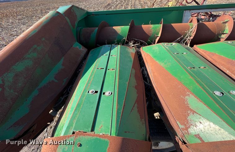 image for item ID9251 John Deere 853A  all-crop head