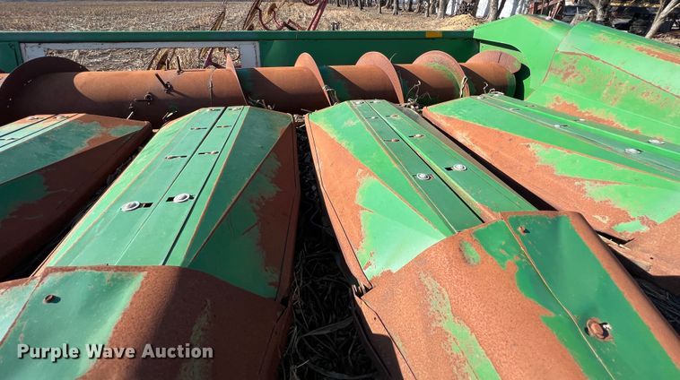 image for item ID9251 John Deere 853A  all-crop head