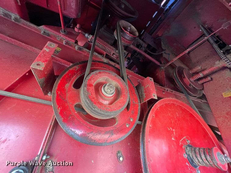 image for item ID9253 1994 Case IH 1688  RWA combine