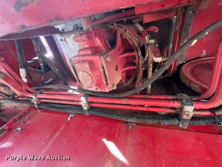 image for item ID9253 1994 Case IH 1688  RWA combine